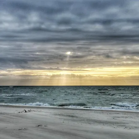 롯지 Mistral Przy Plazy Caloroczne 우스트카