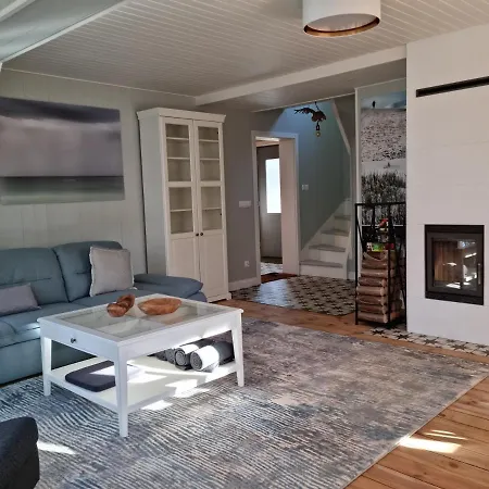 Mistral Przy Plazy Caloroczne * 우스트카