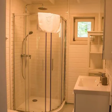 Lodge Mistral Przy Plazy Caloroczne