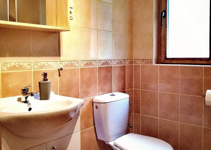 Orman Evi Mistral Przy Plazy Caloroczne