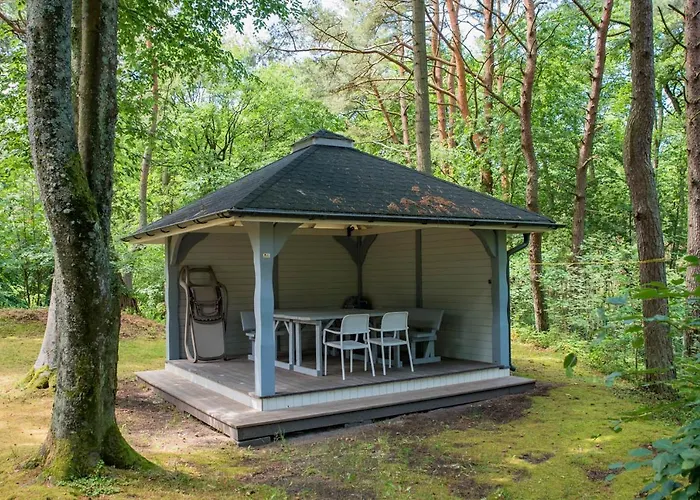 Mistral Przy Plazy Caloroczne Lodge *